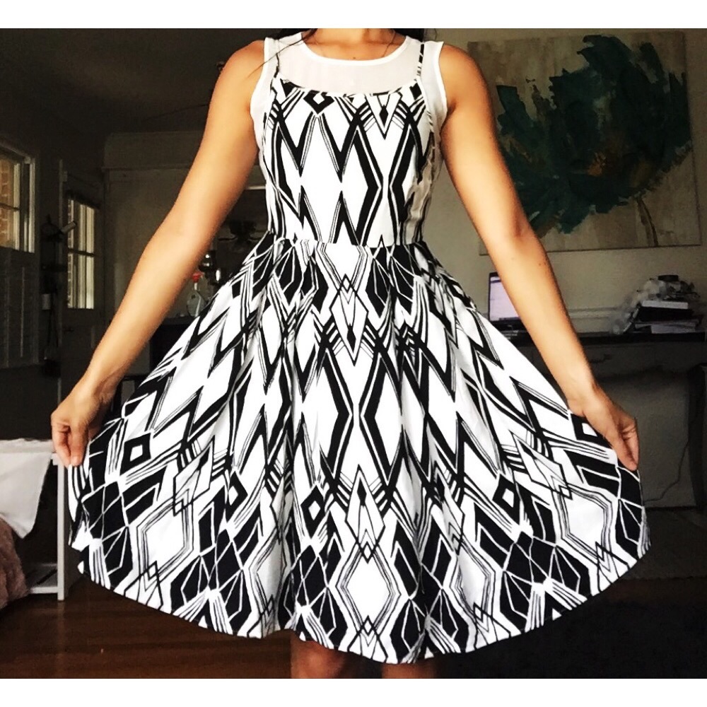 Black and White Geometric Print Dress